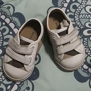 Burberry kids shoes